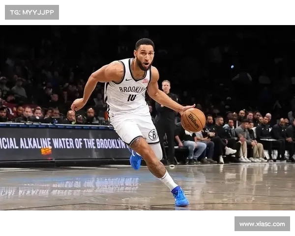 西蒙斯因感冒缺席训练但仍渴望参与热身赛尽快复出 西蒙斯因感冒缺席训练但仍渴望参与热身赛尽快复出