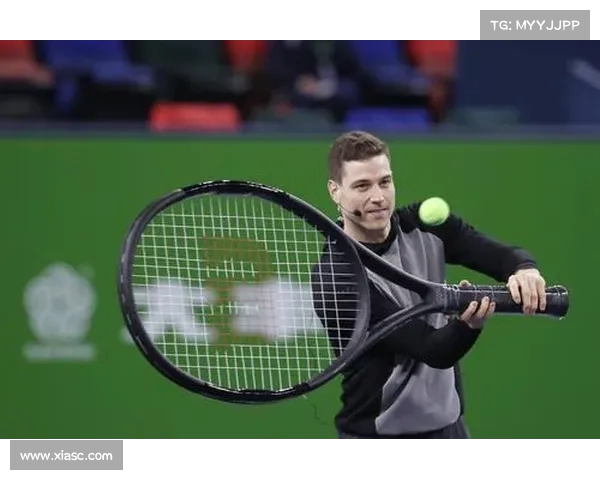 李佳悦荣获单场MVP致敬所有坚守球场拼搏的老将们 李佳悦荣获单场MVP致敬所有坚守球场拼搏的老将们